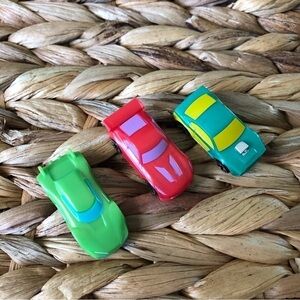 Lot of 3 mini red and green race cars